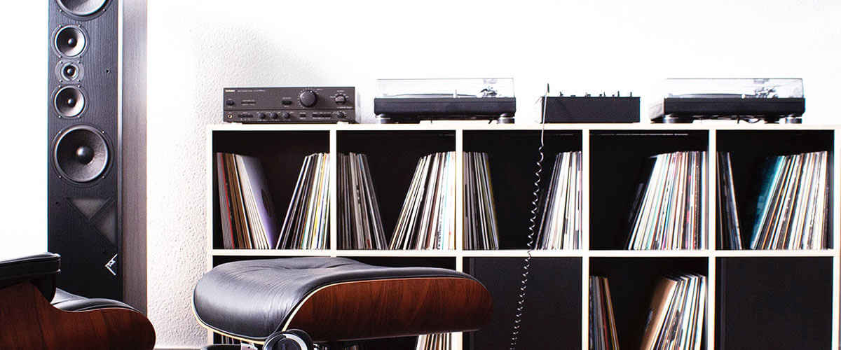 how to store vinyl records upright?