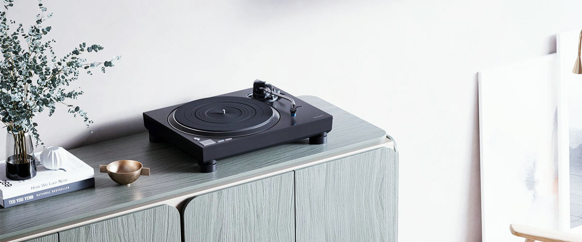 features to consider in direct drive turntables